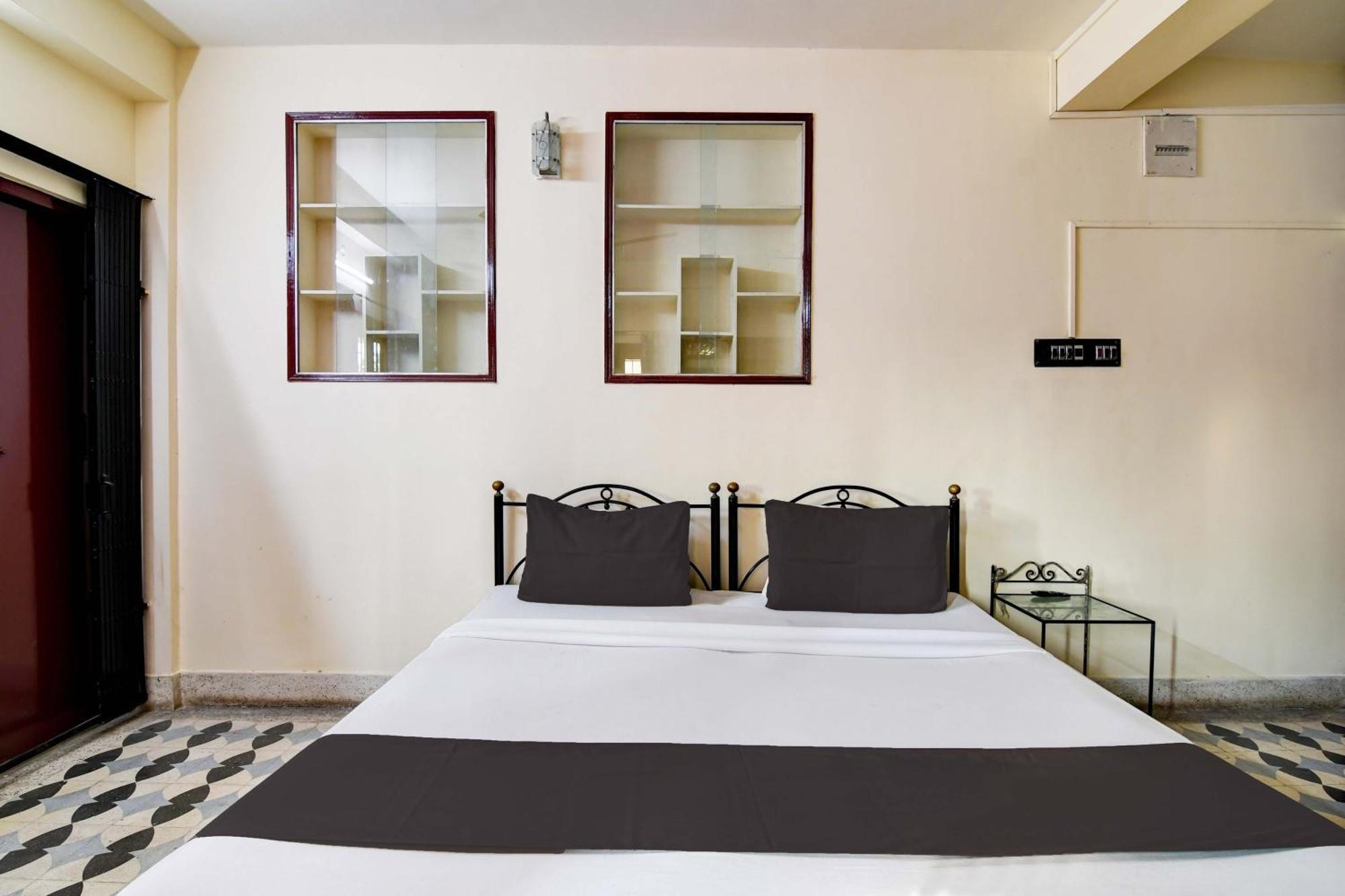 Oyo Simplex Guest House Behala Καλκούτα Εξωτερικό φωτογραφία