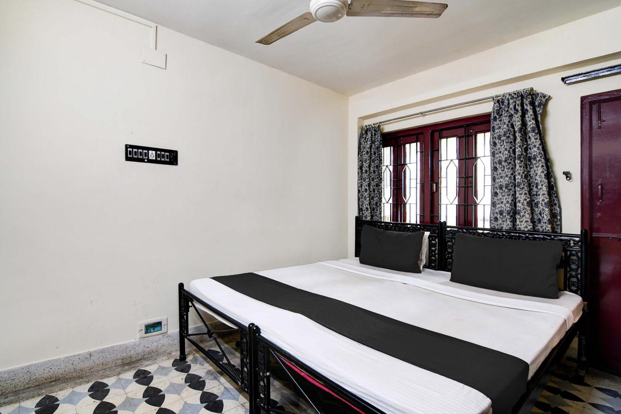 Oyo Simplex Guest House Behala Καλκούτα Εξωτερικό φωτογραφία